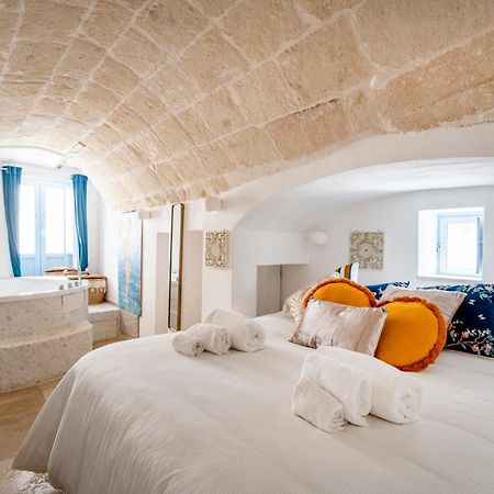 Apulia Charming Suites - Casa Lonfo Suite Sole โมโนโปลี ภายนอก รูปภาพ