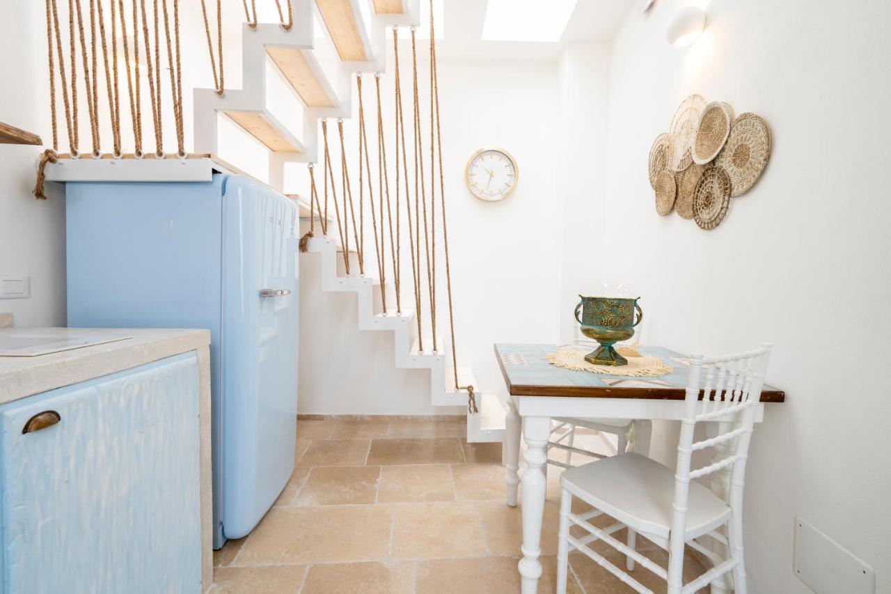 Apulia Charming Suites - Casa Lonfo Suite Sole โมโนโปลี ภายนอก รูปภาพ