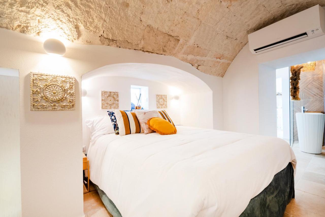 Apulia Charming Suites - Casa Lonfo Suite Sole โมโนโปลี ภายนอก รูปภาพ
