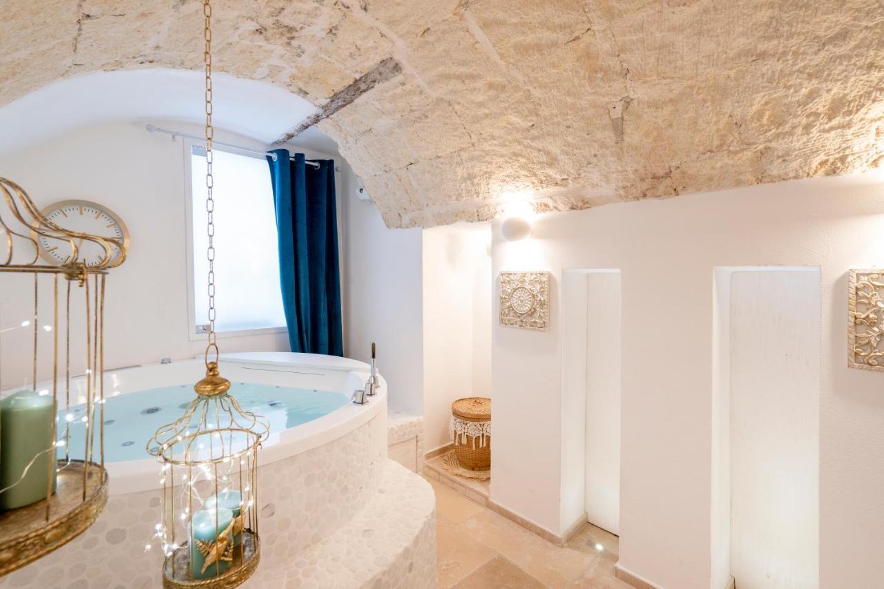 Apulia Charming Suites - Casa Lonfo Suite Sole โมโนโปลี ภายนอก รูปภาพ