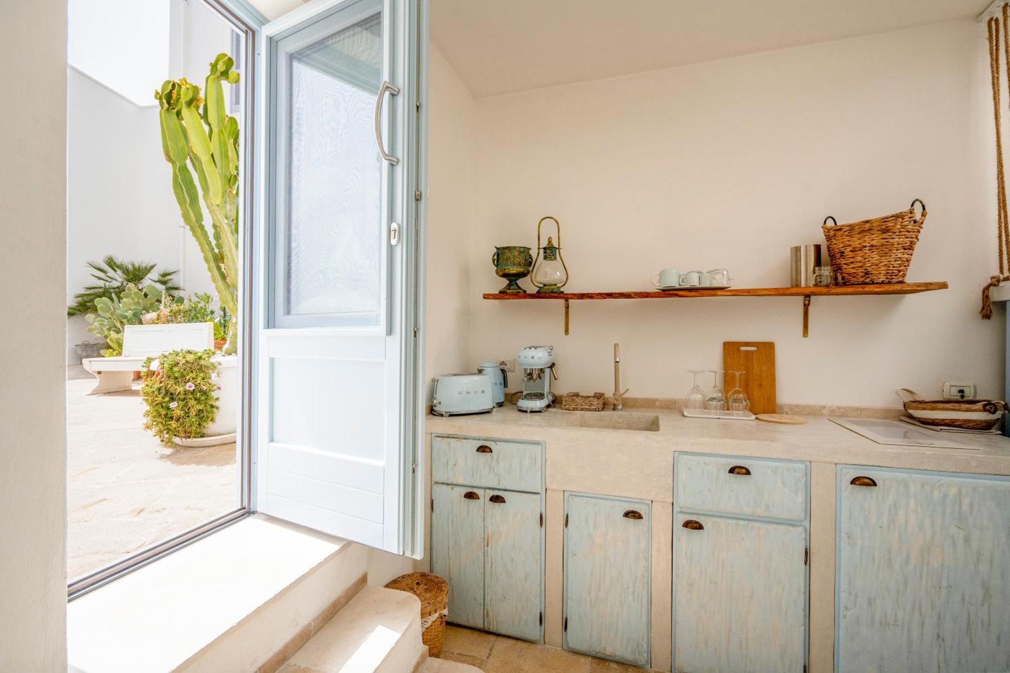 Apulia Charming Suites - Casa Lonfo Suite Sole โมโนโปลี ภายนอก รูปภาพ
