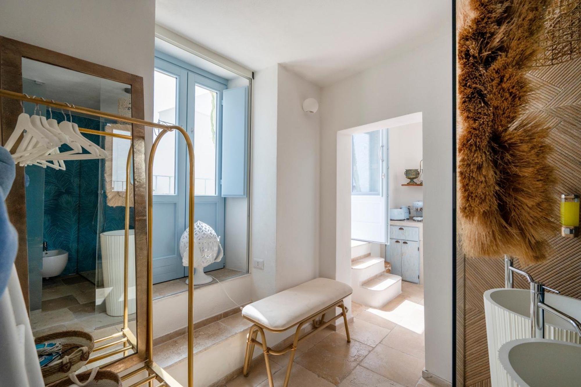 Apulia Charming Suites - Casa Lonfo Suite Sole โมโนโปลี ภายนอก รูปภาพ